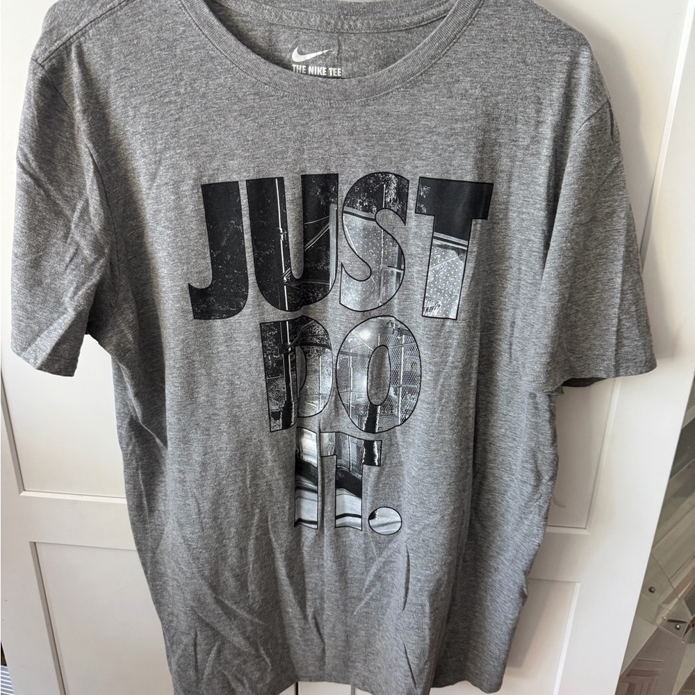 Nike Gray Short Sleeve 'Just Do It.' Graphic Tee